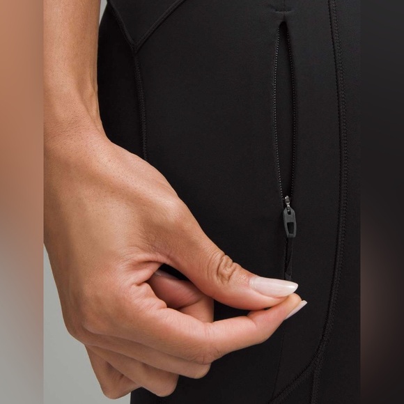 USED (Excellent Condition) Lululemon Fast&Free Hi-Rise Tight 25" 3 Pockets *Glow - Picture 3 of 11